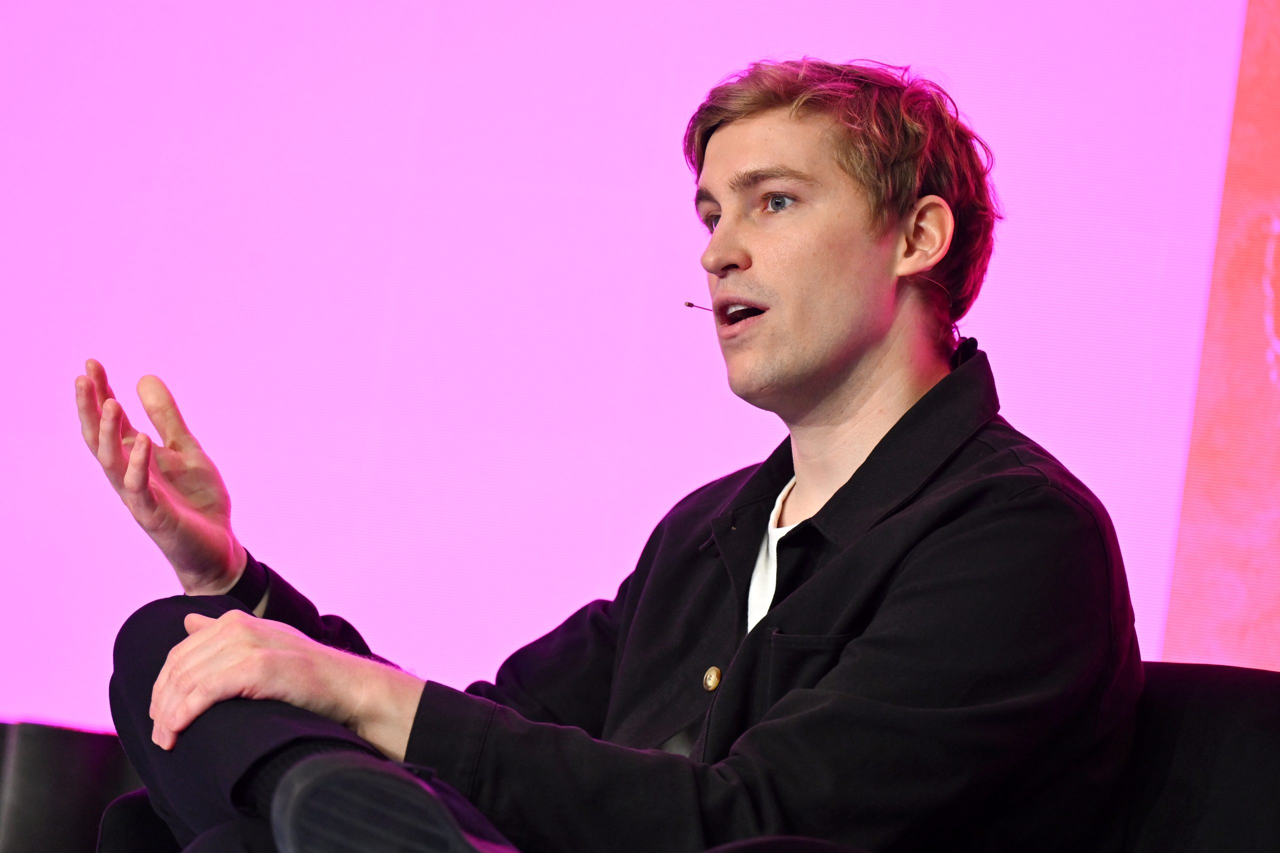 AI Voice Synthesis: ElevenLabs CEO Predicts Model Commoditization, Shifts Focus to Integrated Applications