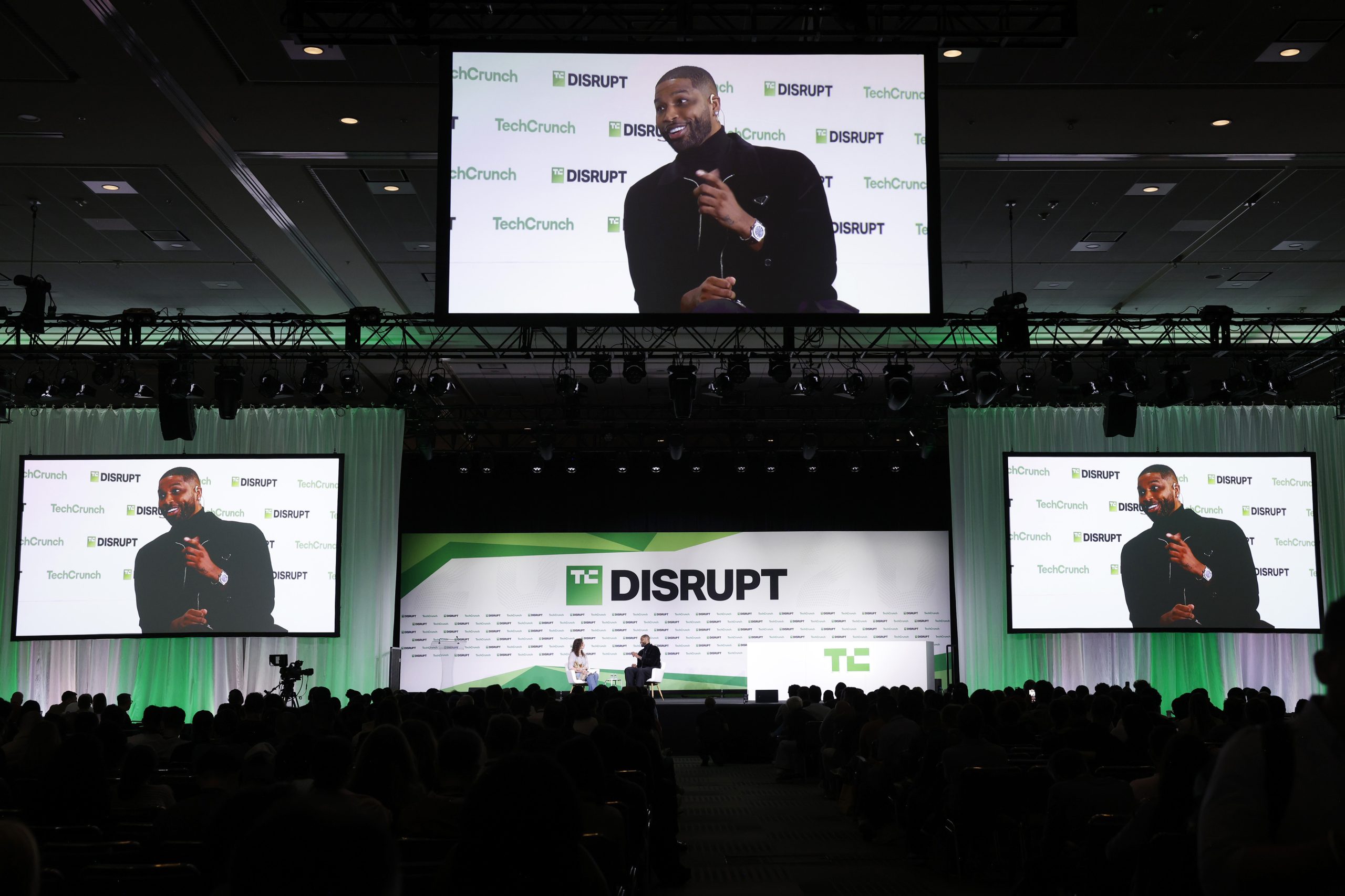 Revolutionizing Mobile Access: Tristan Thompson and World Mobile Unveil Decentralized Community Network