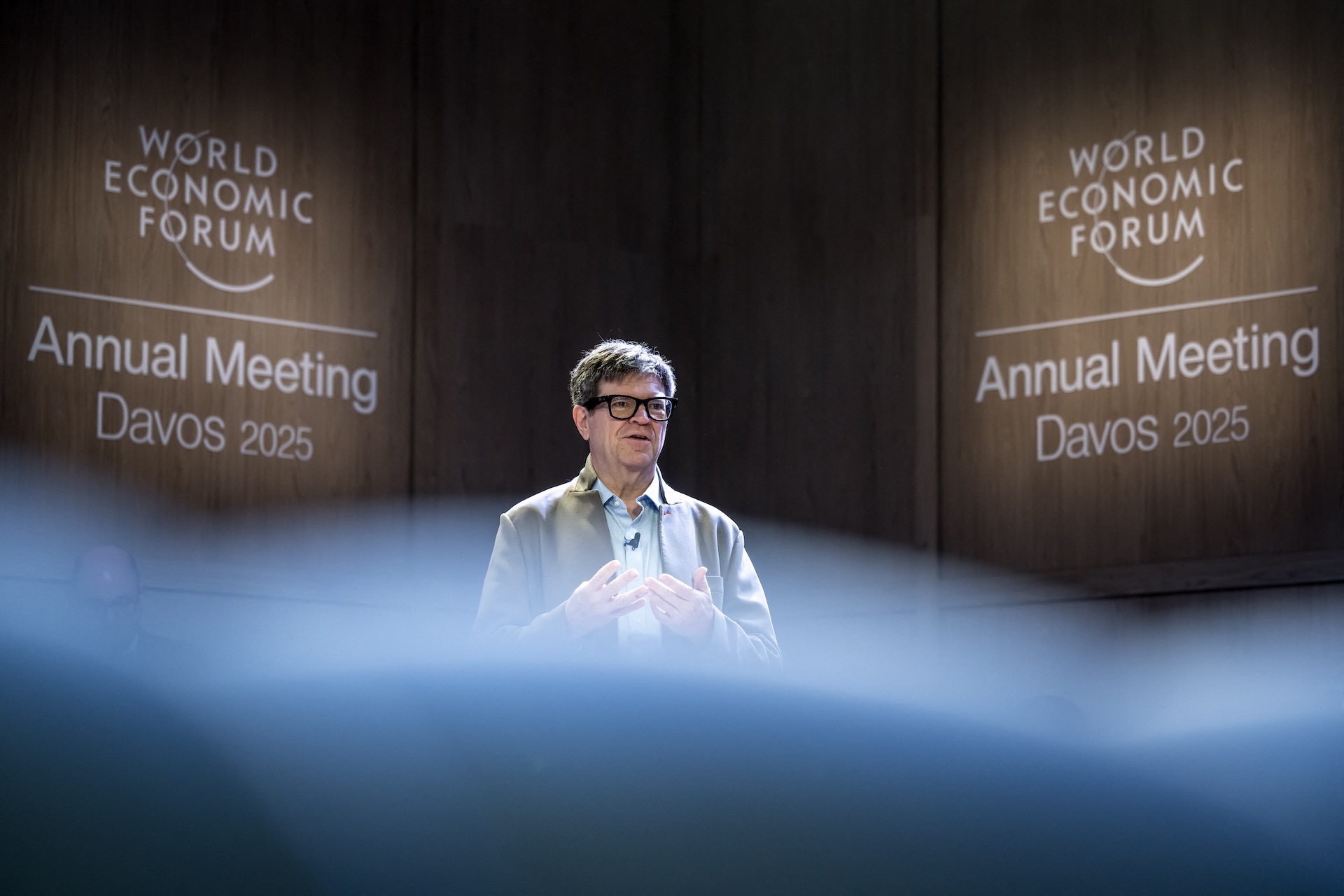 AI Visionary Yann LeCun Reportedly Prepares to Exit Meta, Charting Independent Path in World Model Development