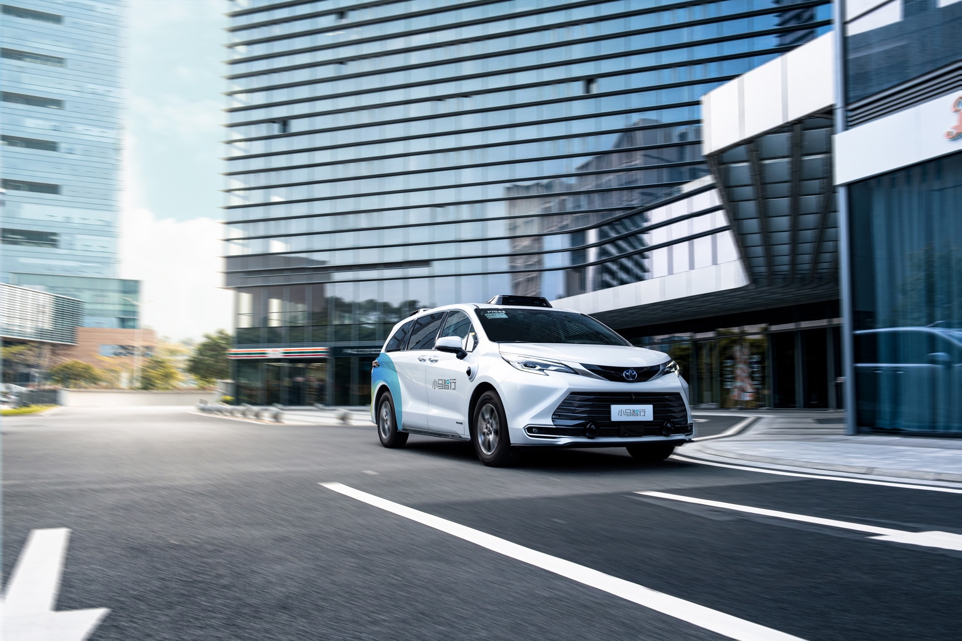 Pony.ai Charts Aggressive Course for Global Autonomous Vehicle Leadership with Tripled Robotaxi Fleet by 2026