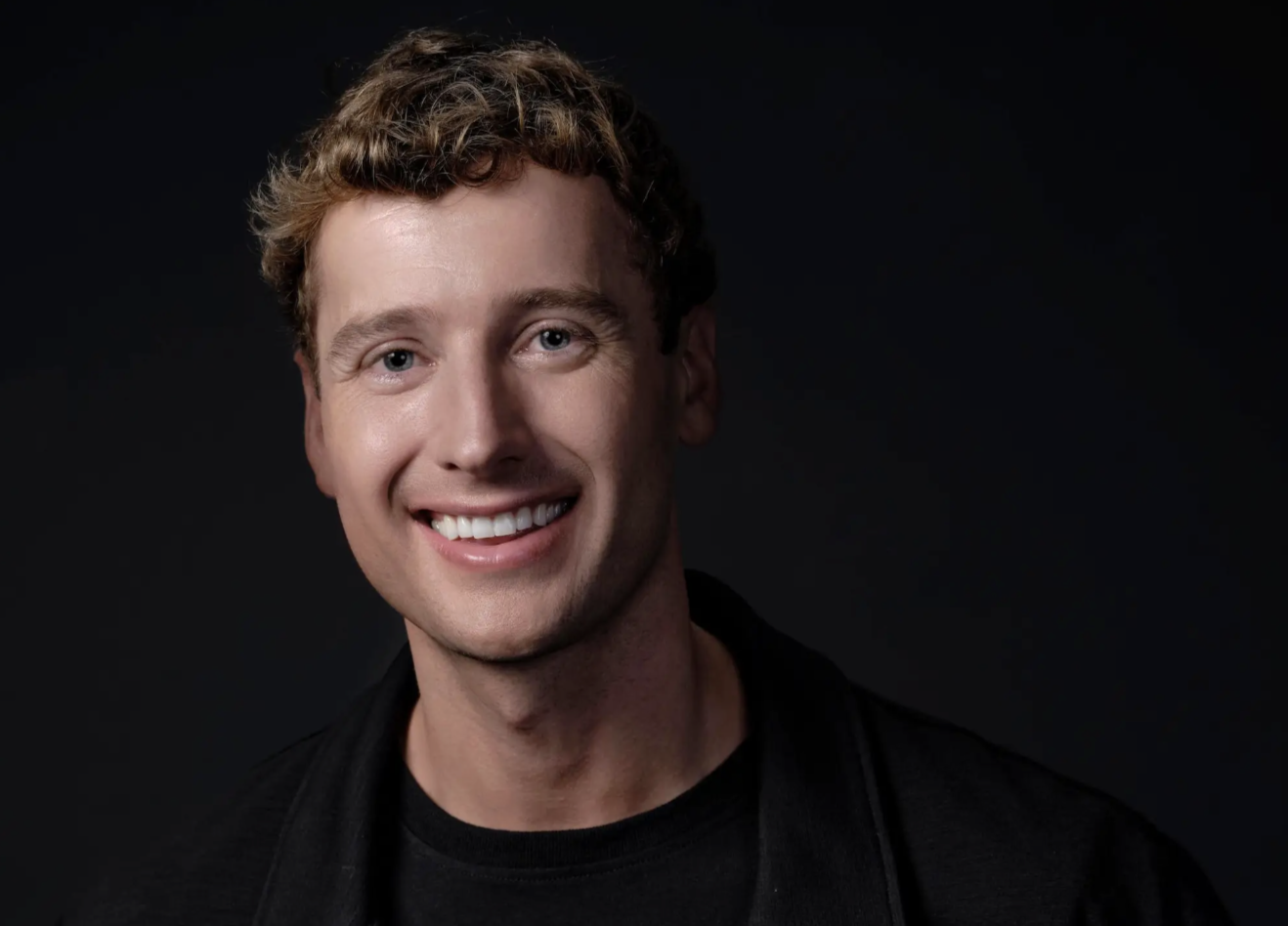 Legal AI Powerhouse Harvey Expands Reach, Acquires Hexus to Enhance In-House Capabilities Amidst Market Consolidation