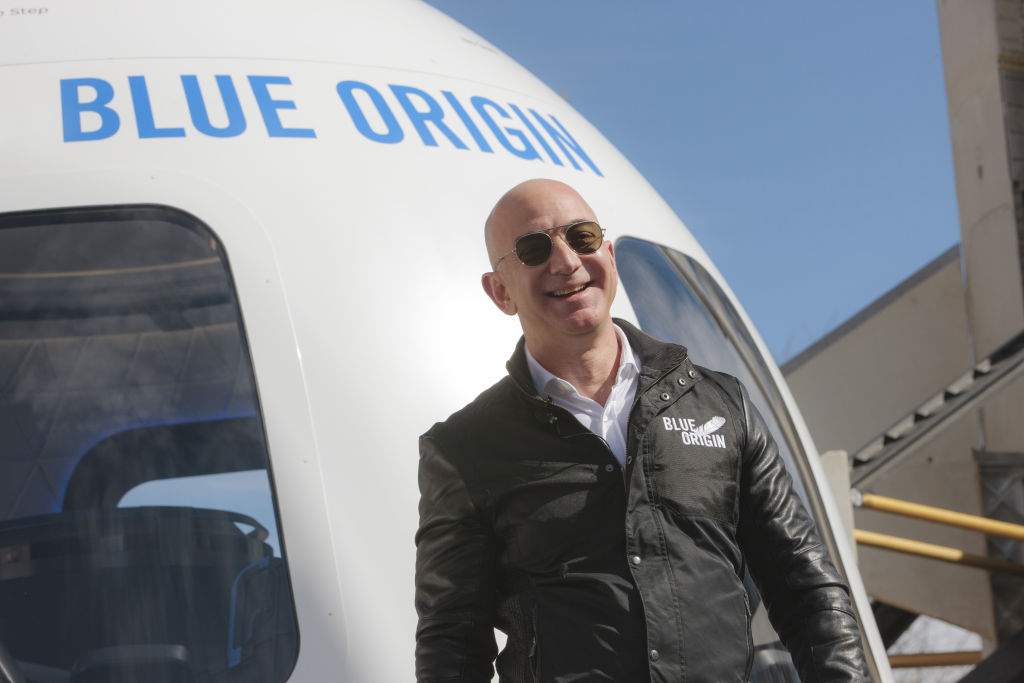 Strategic Shift: Blue Origin Halts Suborbital Tourism to Accelerate Lunar Programs