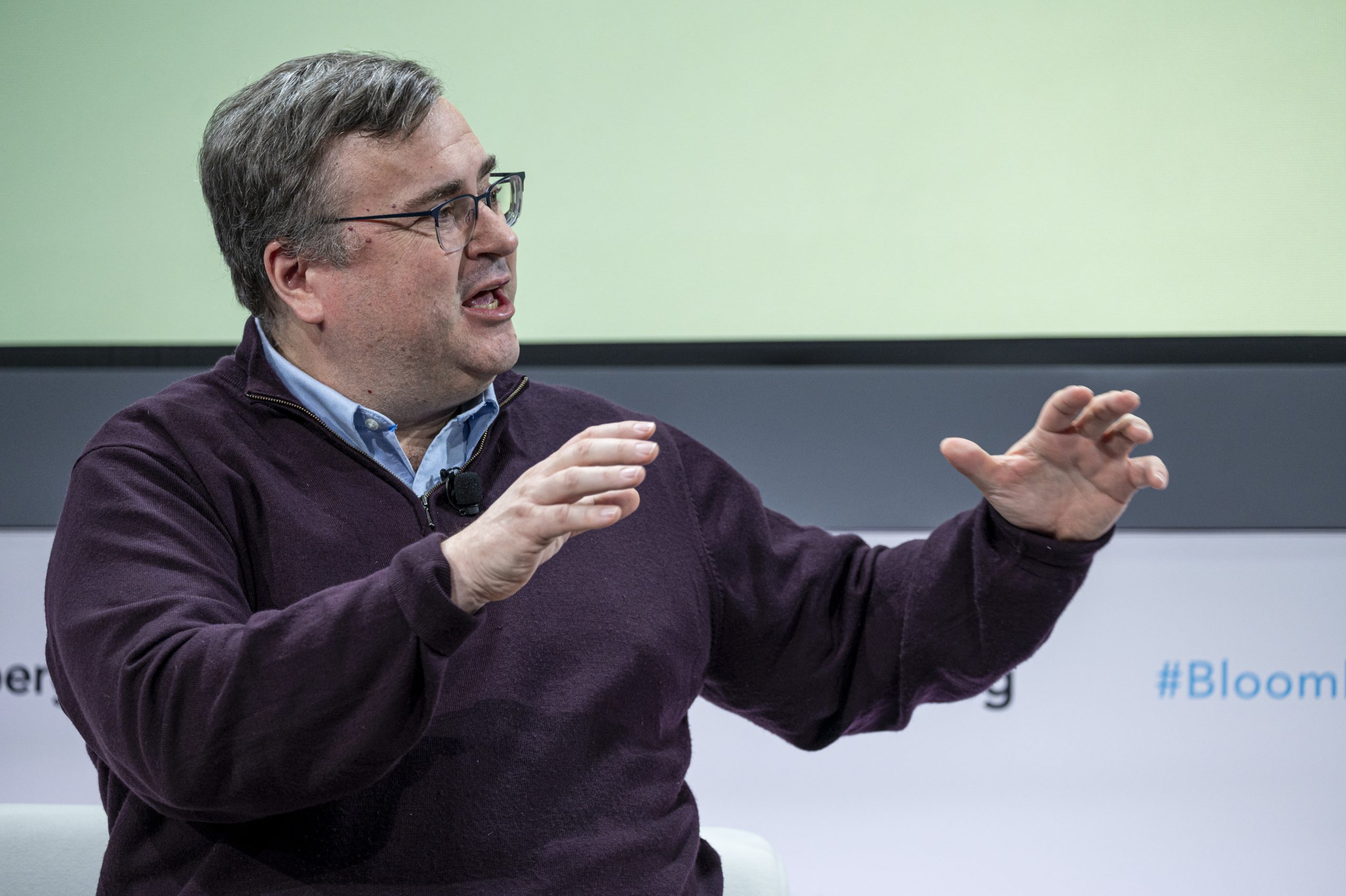 Tech Titans Under Pressure: Reid Hoffman Urges Silicon Valley to Abandon Political Neutrality