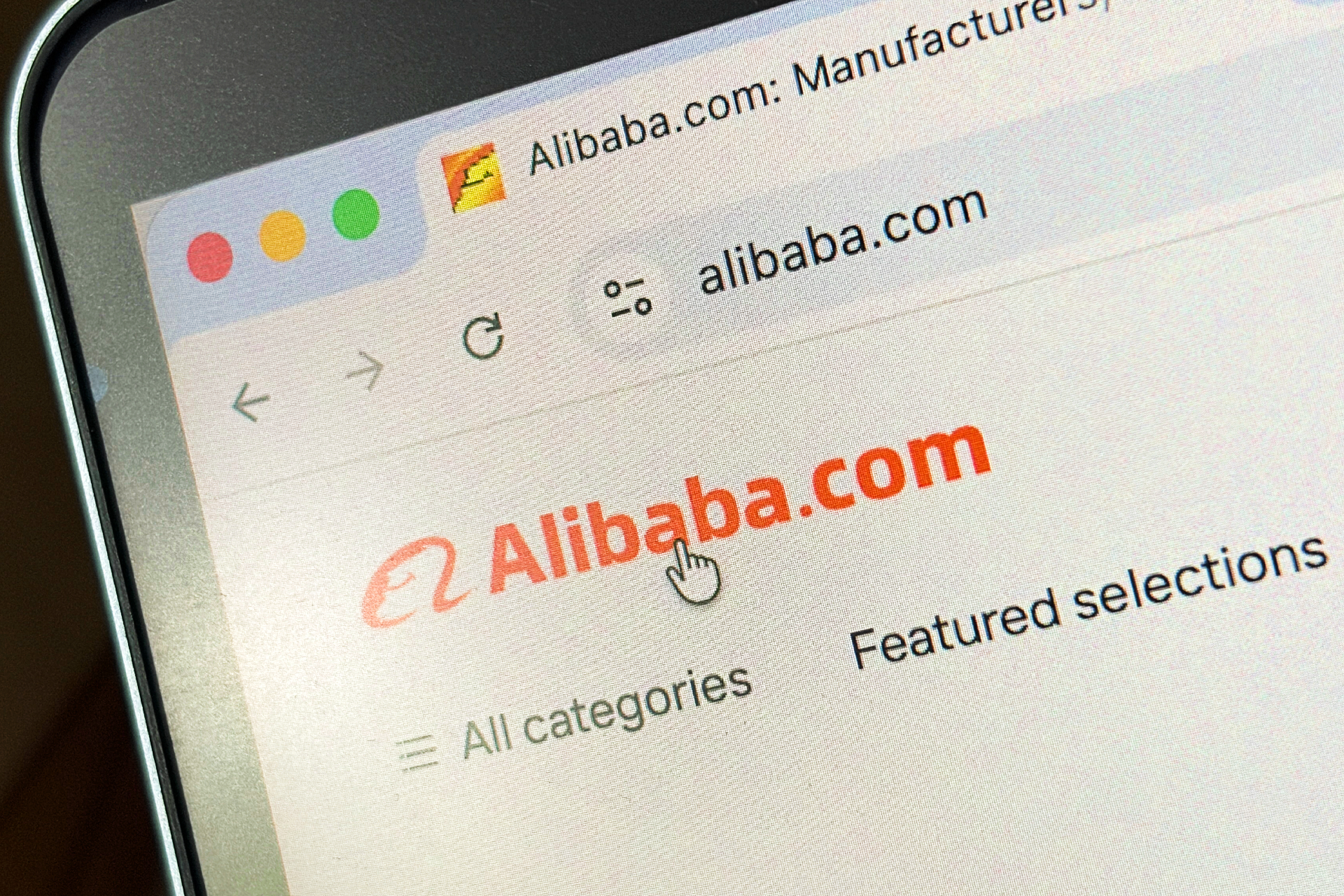 Beyond the Bans: India Embraces Alibaba.com for Cross-Border E-commerce Growth
