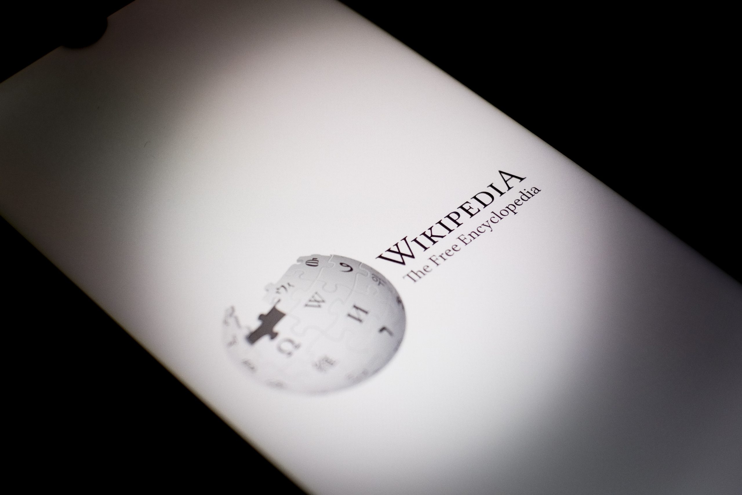Wikipedia Severes Ties with Prominent Web Archiving Service Following Disruptive Behavior and Content Integrity Concerns