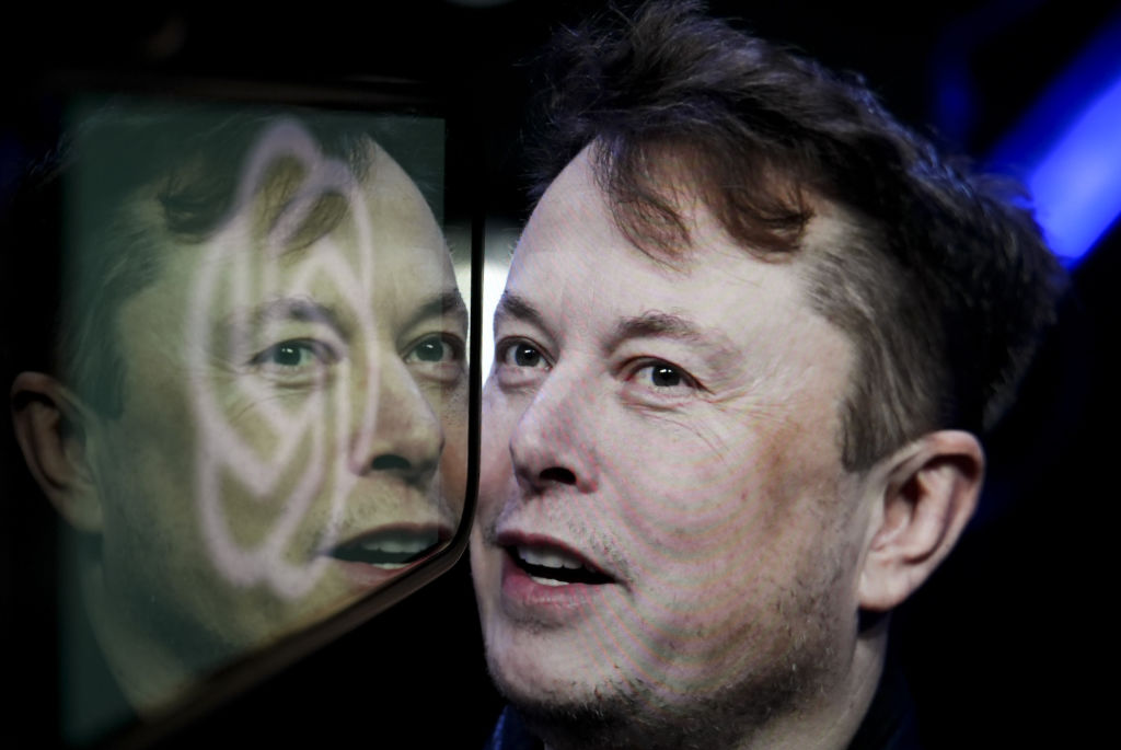 Elon Musk Confronts Digital Footprint in High-Stakes OpenAI Legal Battle
