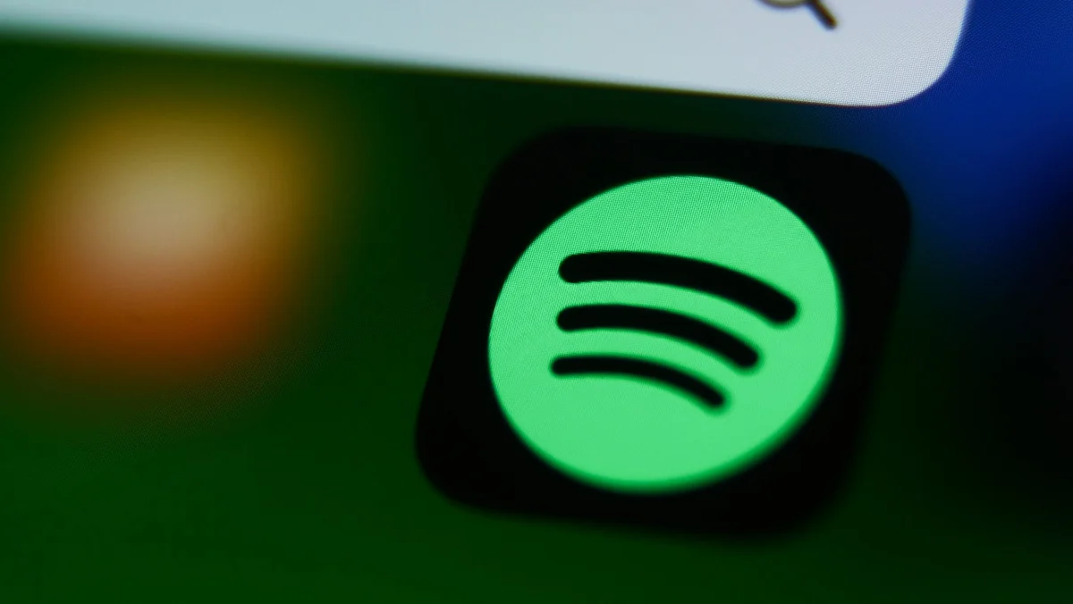 Harmonizing Innovation: Spotify and Universal Music Group Launch Licensed Platform for Fan-Created AI Music