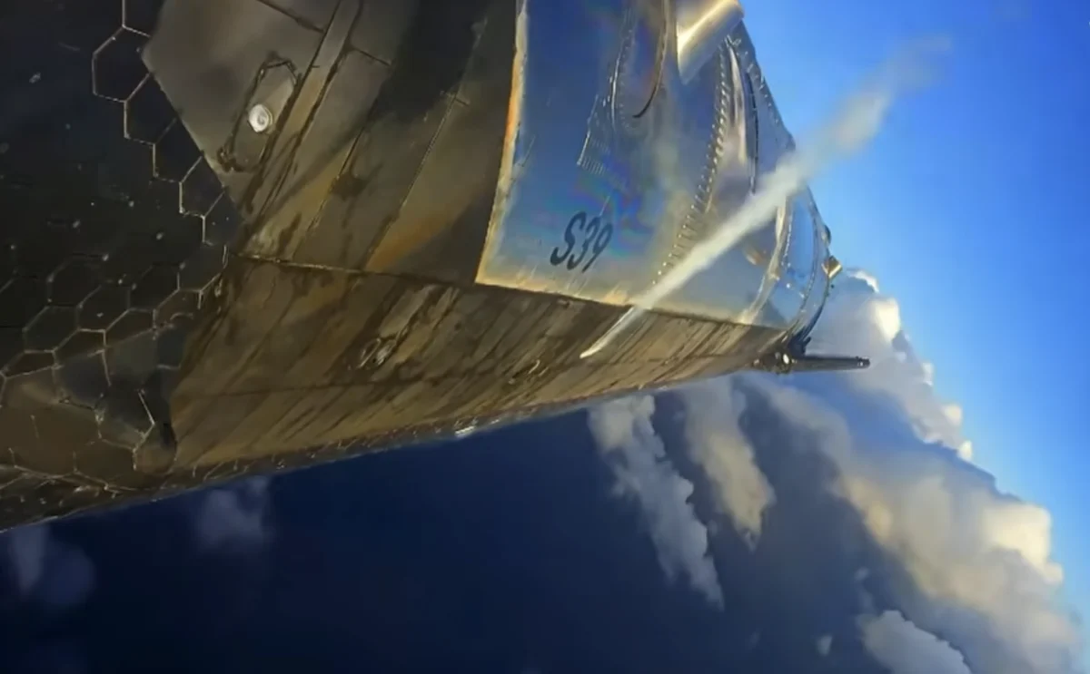 SpaceX’s Grand Vision Meets Earthly Financial Realities: The Starship and Starlink Crossroads