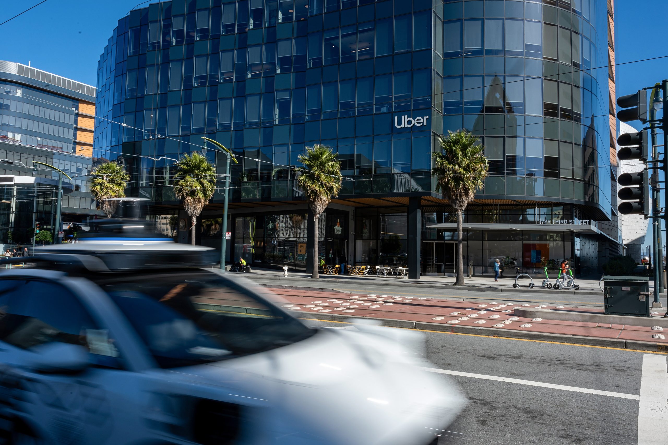Uber’s Strategic Pivot: Leveraging its Global Driver Network to Fuel Autonomous Vehicle Development