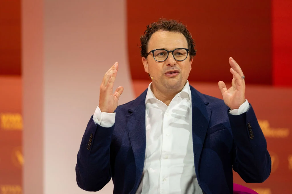 Government Scrutiny Fuels Anthropic’s Enterprise Growth Amidst AI Arms Race