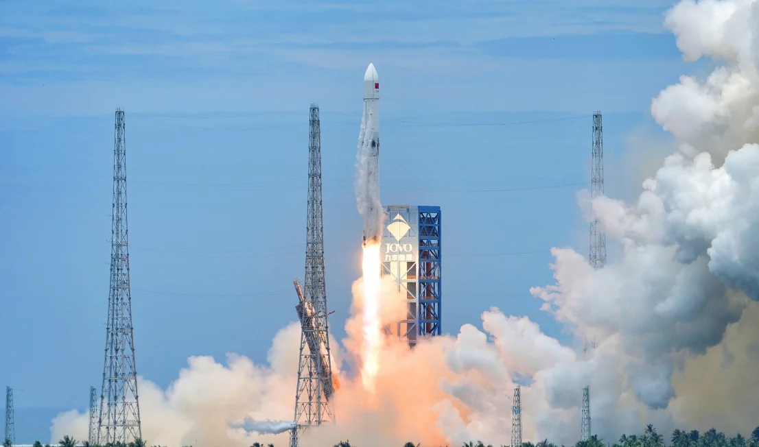 Beijing’s Reusable Rocket Breakthrough Intensifies Global Space Competition