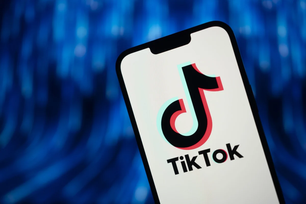 Federal Workforce Regains TikTok Access Amidst Major Ownership Restructuring and Enhanced Security Protocols