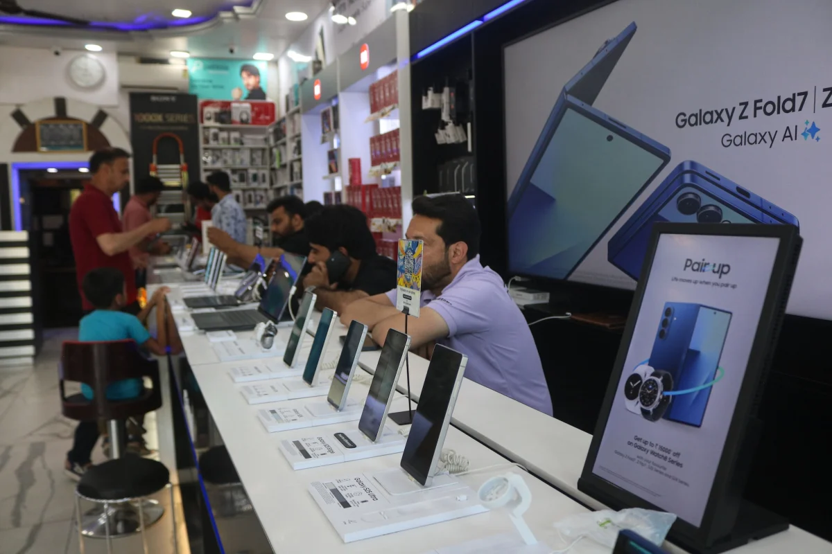 Generative AI’s Memory Hunger Pushes Smartphone Prices Upward, Reshaping India’s Mobile Landscape