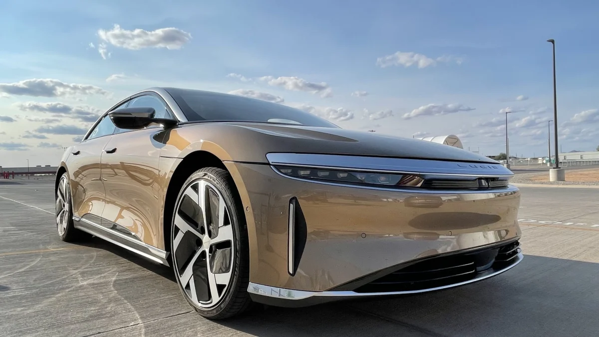 Lucid Motors Charts New Course: Executive Shakeup Signals Strategic Reorientation Amidst Evolving EV Market