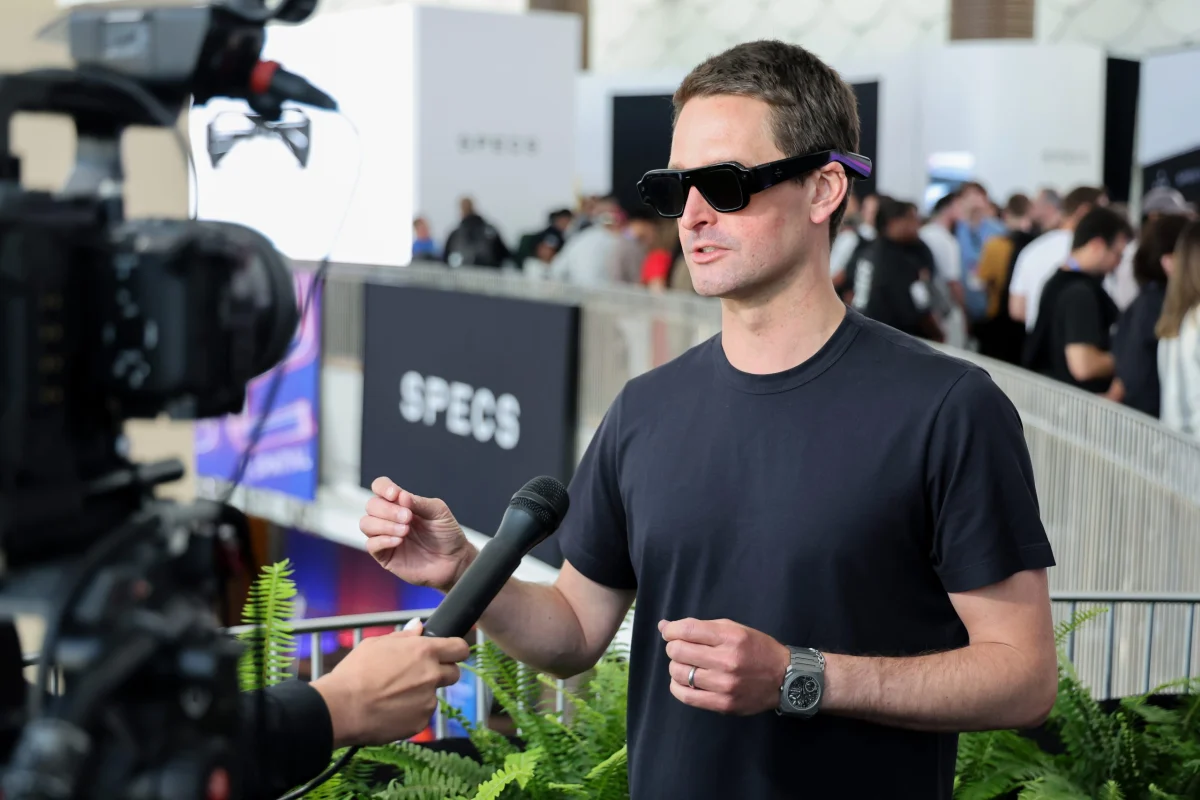 Snap CEO Navigates Skepticism Over High-Stakes AR Glasses Ahead of Rollout